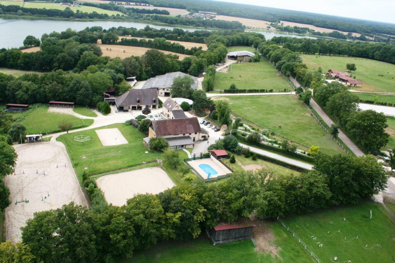 Le Hameau Des Grilles Villa Saint-Fargeau  Bagian luar foto